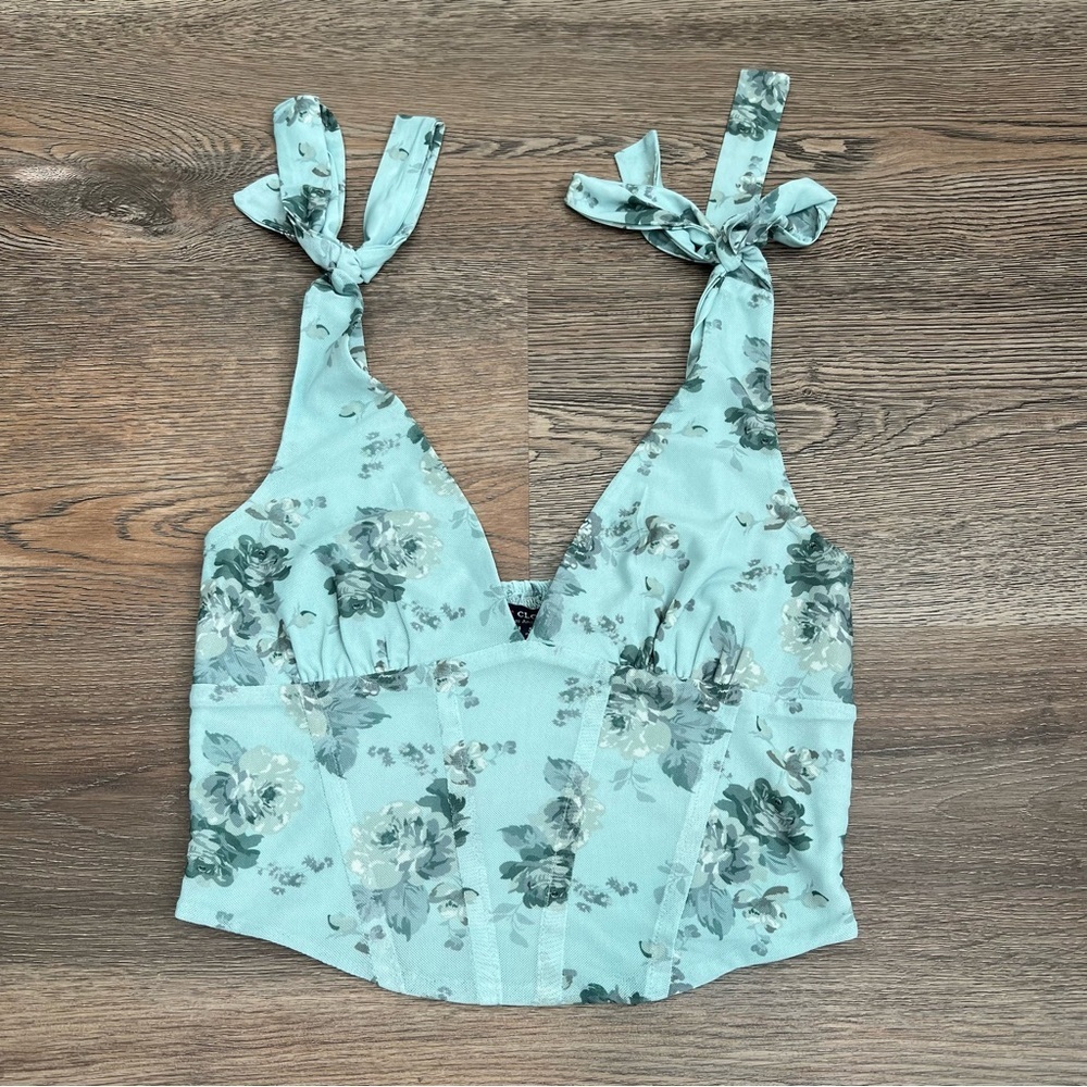 One Clothing Floral Tie-Strap Women's Crop Top